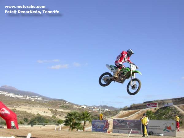 Salto de pilotos de Motocross 