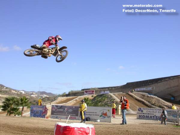 Salto de pilotos de Motocross 