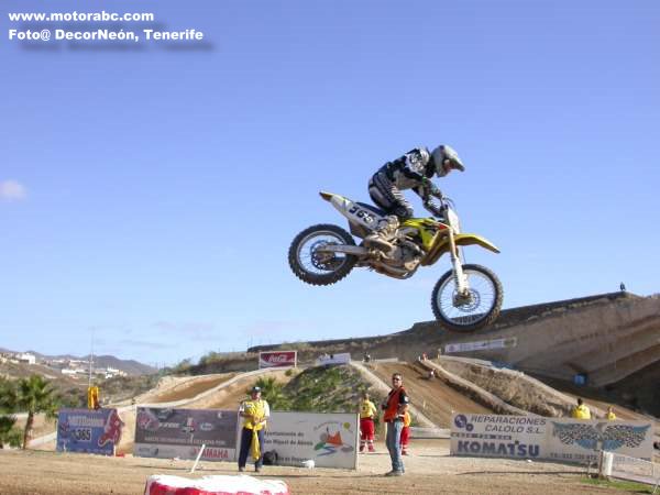 Salto de pilotos de Motocross 