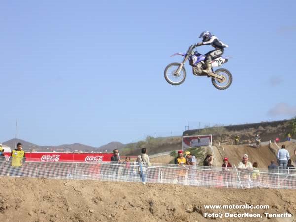 Salto de pilotos de Motocross 