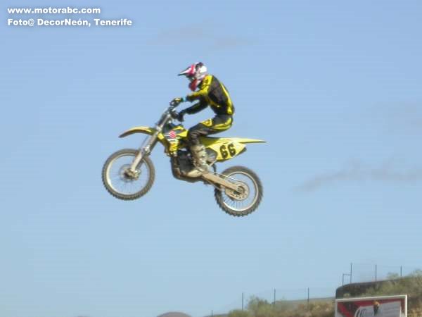 Salto de pilotos de Motocross 