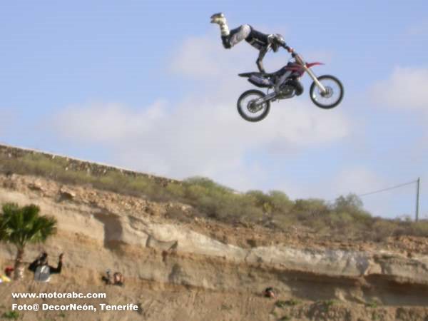 Salto mortale en Motocross