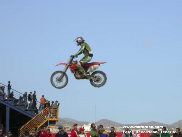 Salto de pilotos de Motocross 